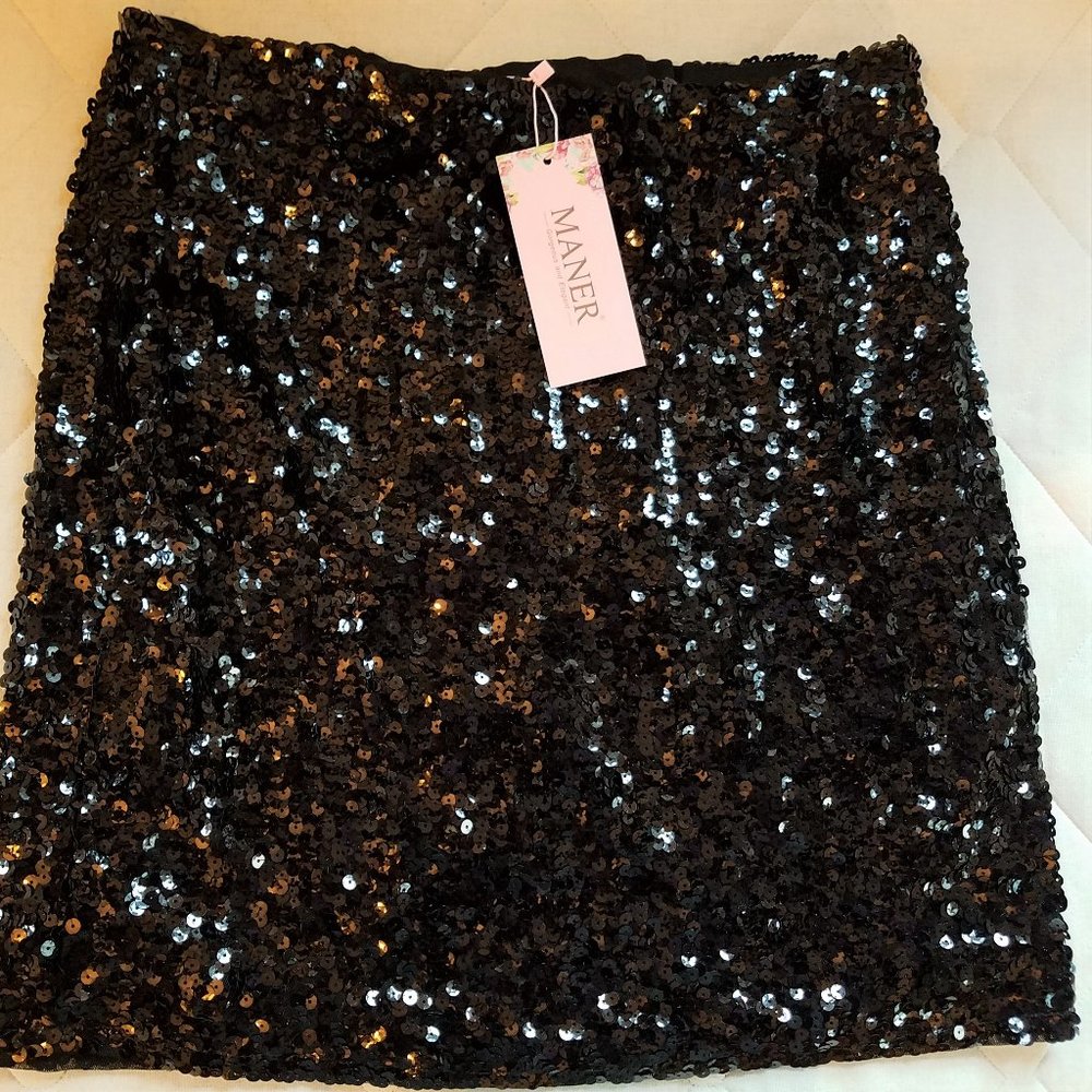 MANER black skirt made of sequins